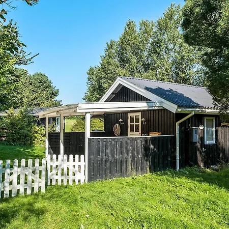 Holiday home 2 Bedroom Awesome In *
