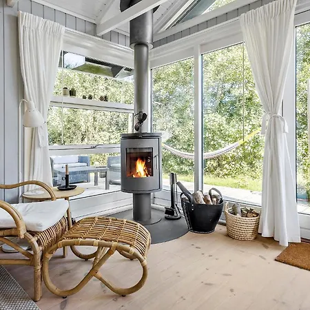 2 Bedroom Awesome In *